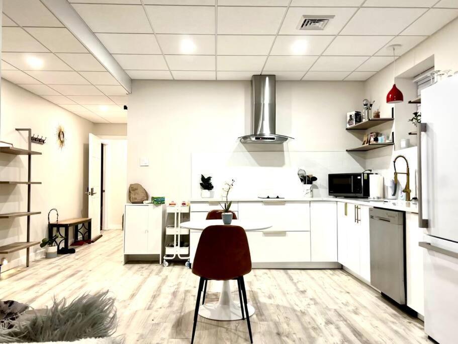 Luxury And Cozy 1 Bed Condo In The Heart Of プロビデンス エクステリア 写真