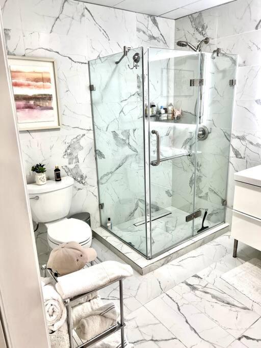 Luxury And Cozy 1 Bed Condo In The Heart Of プロビデンス エクステリア 写真